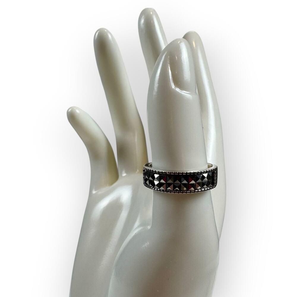 Vintage Y2K Gunmetal Pyramid Stud‎ Ring, Geometric Statement Band, Size 8
